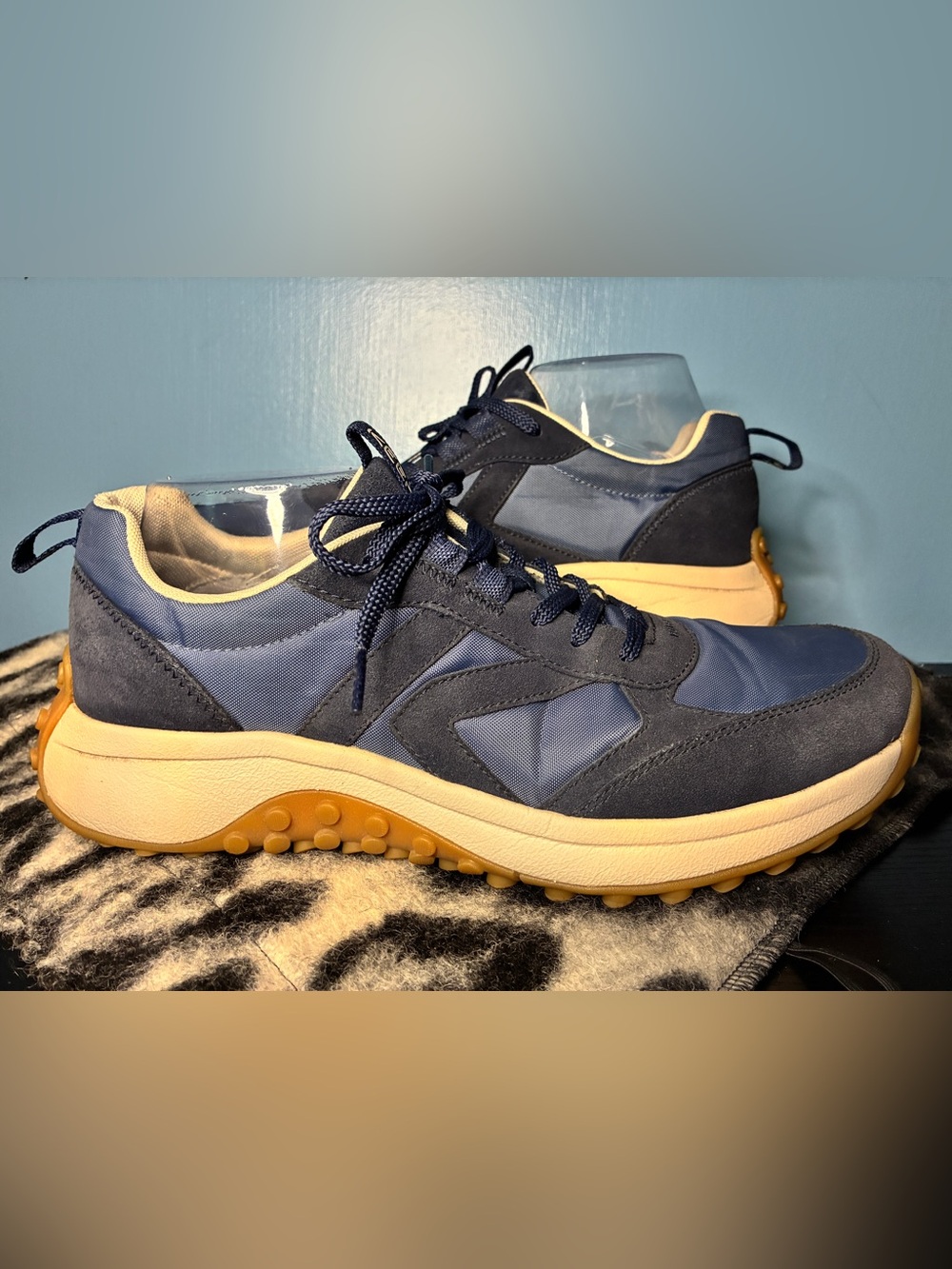 Keen Men’s Navy Trail Sneakers